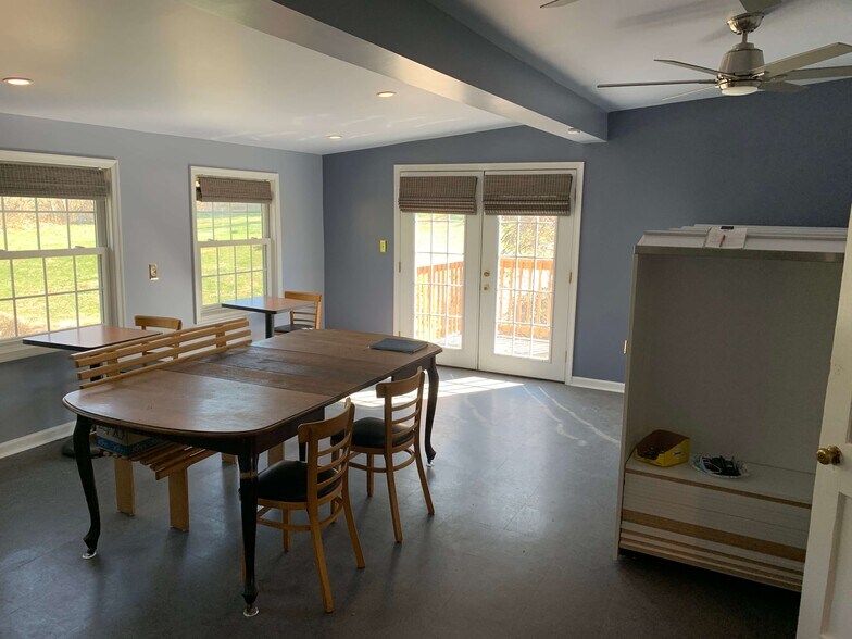 More Photos Of 7892 Stonewall Jackson Hwy, Front Royal Restaurant For Sale