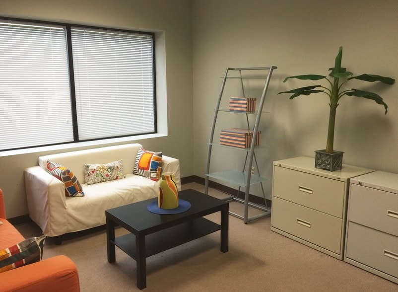 More Photos Of 8701-8739 Mylander Ln, Towson Unknown For Lease