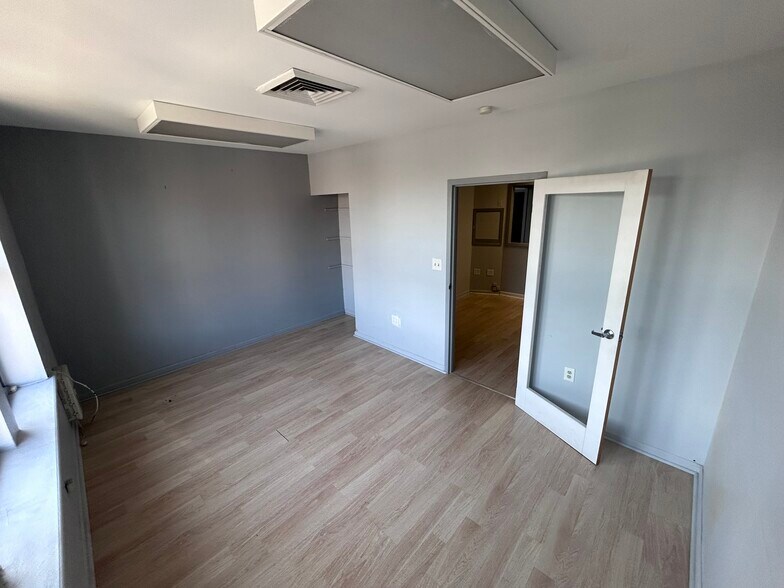 More Photos Of 5421 Church Ave, Brooklyn Storefront Retail Office For Lease