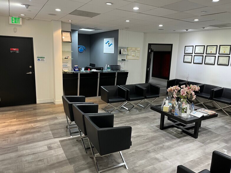 More Photos Of 10884 Santa Monica Blvd, Los Angeles Medical For Lease