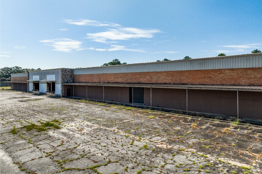 More Photos Of 1420 W Broad Ave, Albany Warehouse For Sale