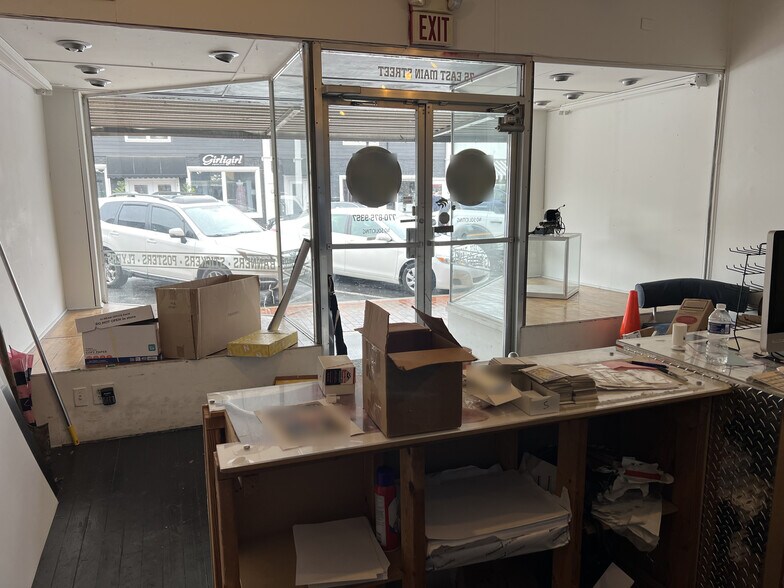 More Photos Of 79 E Main St, Buford Storefront For Sale