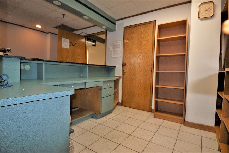 More Photos Of 7-8 Chatham Sq, New York Office For Lease