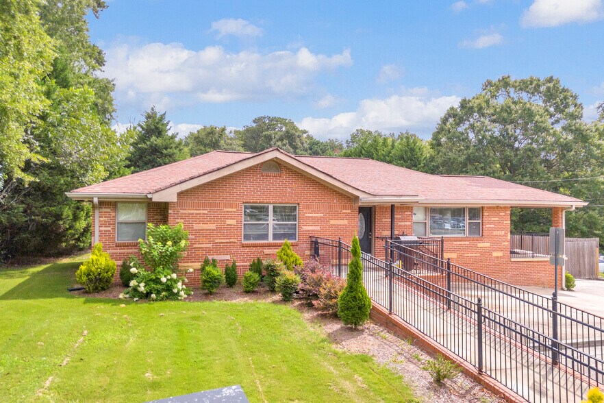 More Photos Of 2642 Loganville Hwy, Grayson Office Residential For Sale
