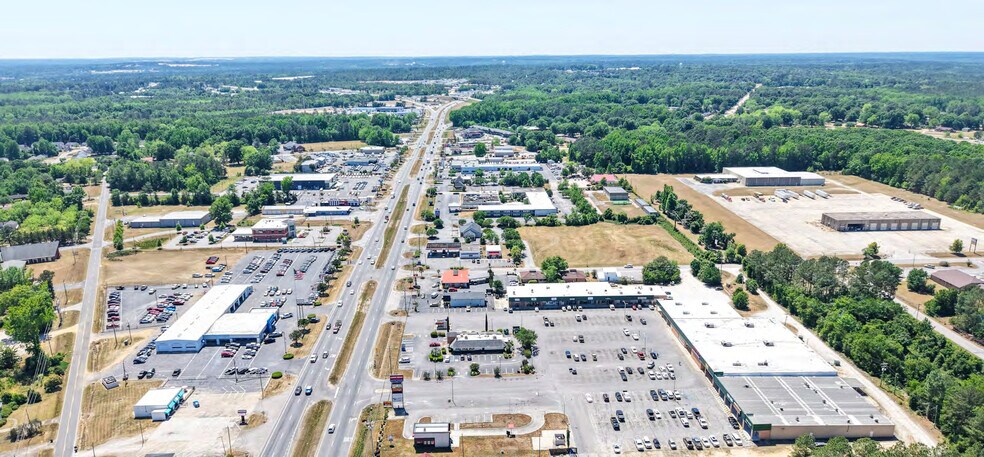 More Photos Of 814 S Highway 1, Lugoff General Retail For Lease