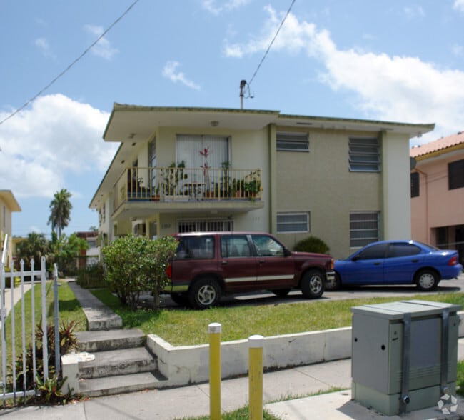 More Photos Of 1332 SW 2nd St, Miami Apartments For Sale