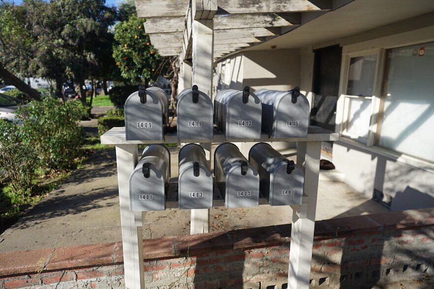More Photos Of 1403 Leonard Ave, Modesto Apartments For Sale