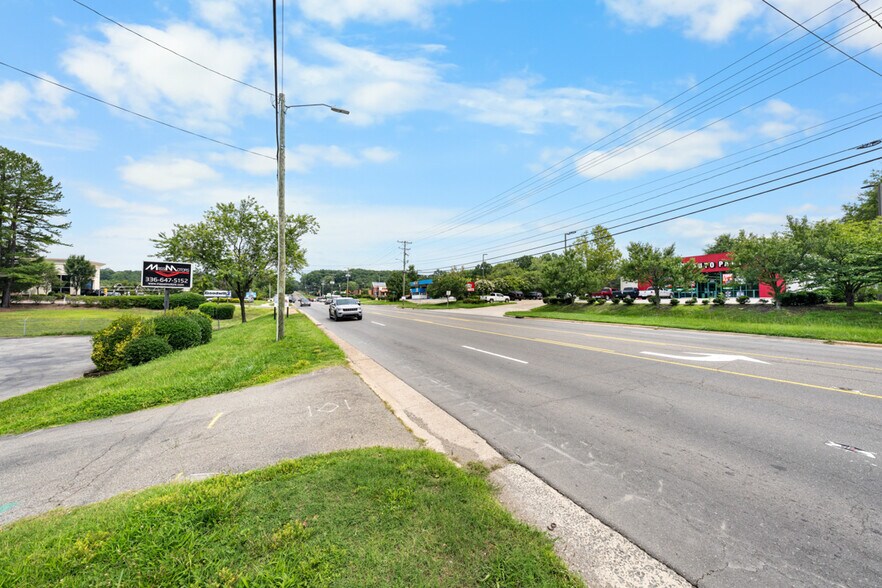 More Photos Of 5265 N Roxboro St, Durham Freestanding For Lease