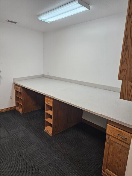 More Photos Of 335 S 1250 W, Lindon Self Storage For Lease
