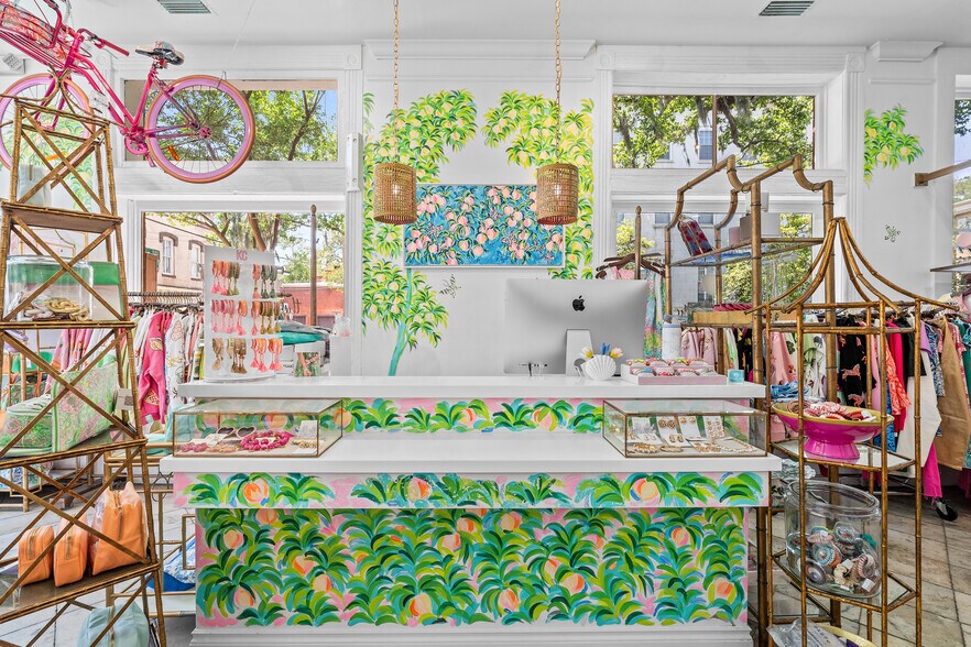 More Photos Of 417 Whitaker St, Savannah Storefront Retail Residential For Sale