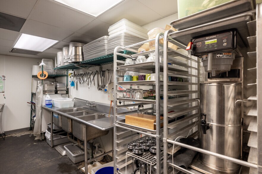 More Photos Of 743 Haywood Rd, Asheville Restaurant For Sale