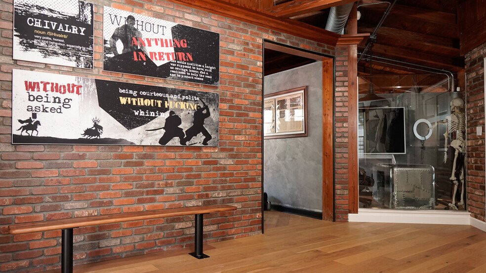 More Photos Of 3508 S Manhattan Ave, Tampa Health Club For Sale