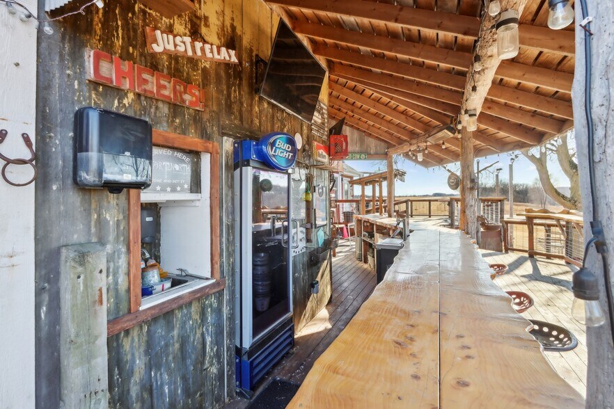 More Photos Of W11070 Hwy 16 & 60, Columbus Restaurant For Sale