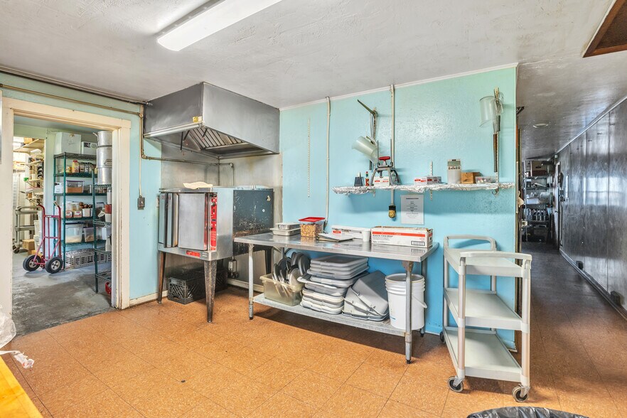 More Photos Of 7778 Highway 42, Egg Harbor Restaurant For Sale