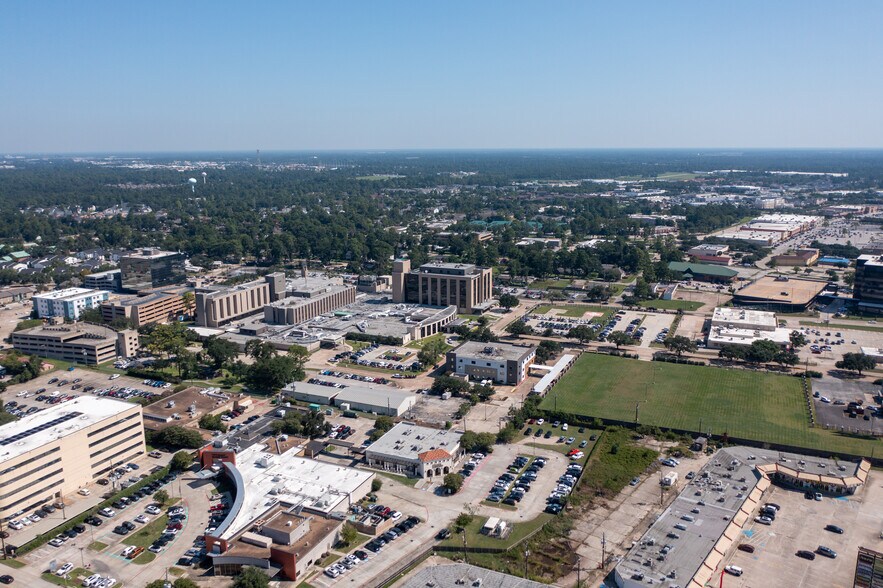 More Photos Of 17030 Red Oak Dr, Houston Medical For Sale