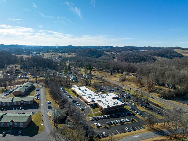 More Photos Of 350 Blountville Hwy, Bristol Medical For Sale