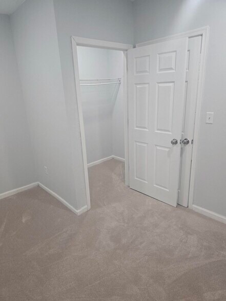 More Photos Of 3800 N Market St, Wilmington Storefront Retail Office For Sale