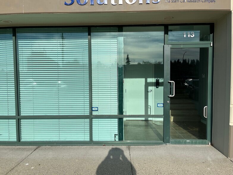 More Photos Of 2071 Kingsway Ave, Port Coquitlam Flex For Sale