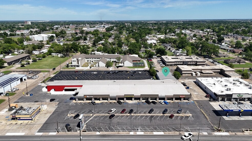 More Photos Of 3502 Patrick St, Lake Charles Flex For Sale