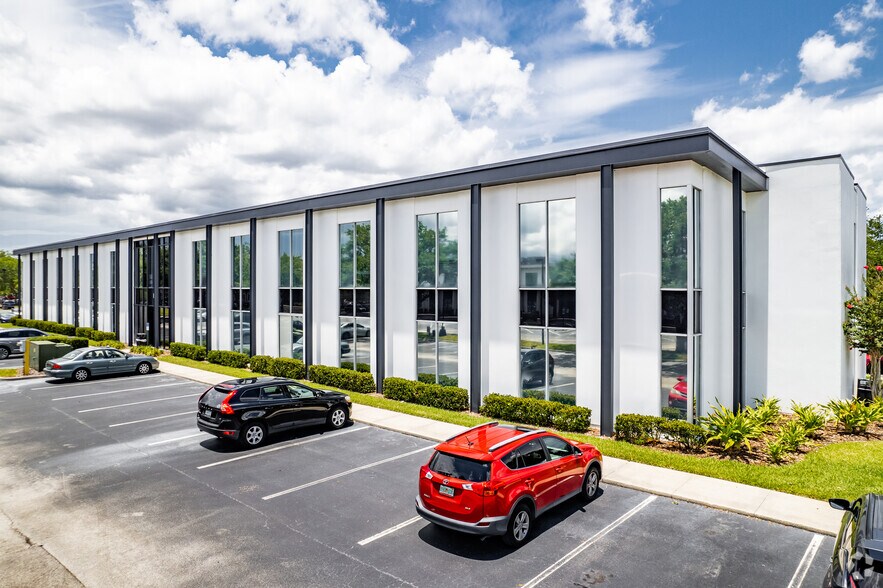 More Photos Of 3191 Maguire Blvd, Orlando Unknown For Lease