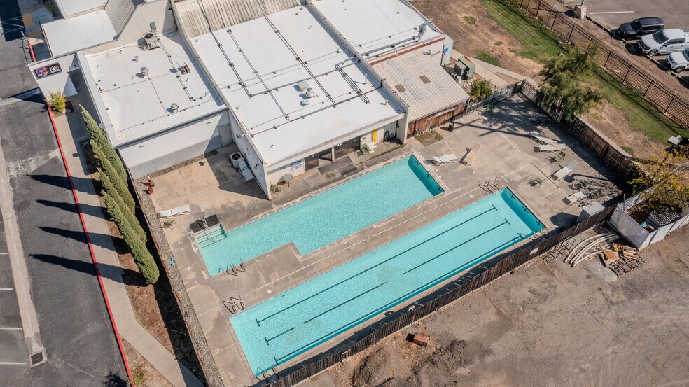 More Photos Of 1026 Skyway, Chico Health Club For Sale