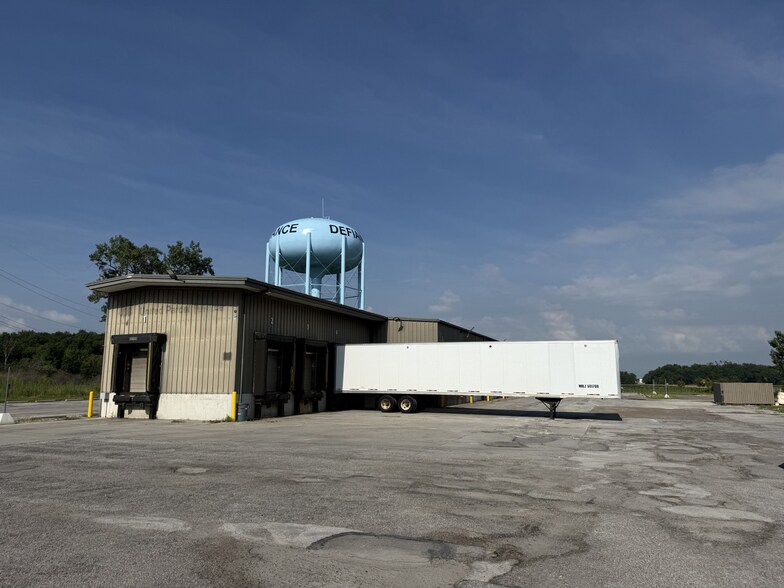 Primary Photo Of 820 Carpenter Rd, Defiance Distribution For Sale