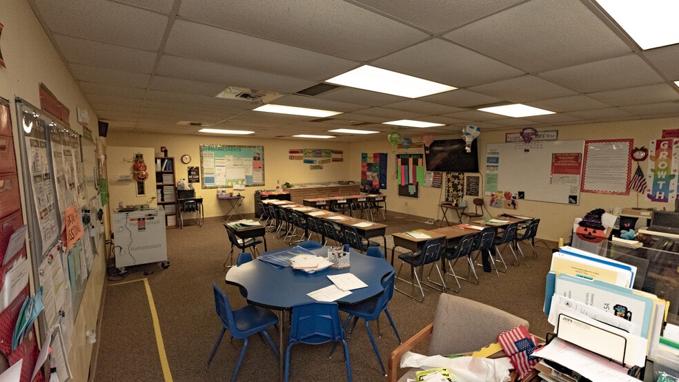 More Photos Of 8190 Pensacola Blvd, Pensacola Specialty For Sale