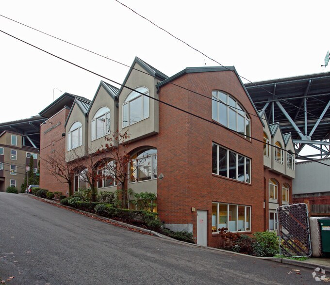 Primary Photo Of 3302 Fuhrman Ave E, Seattle Office For Lease