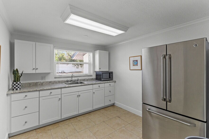 More Photos Of 1122 Omaha St, Palm Harbor Office Residential For Sale