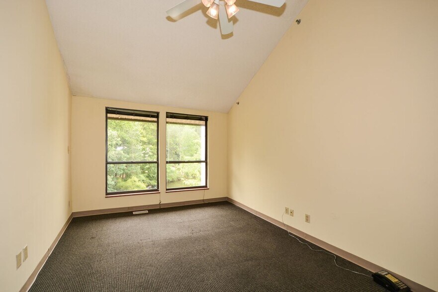 More Photos Of 1820 The Exchange SE, Atlanta Office For Sale