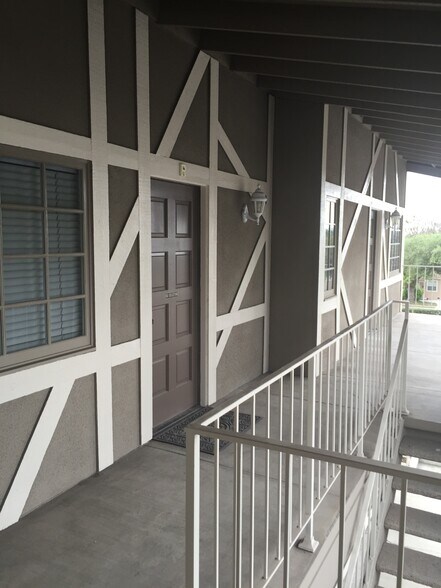 More Photos Of 721 W Whittier Blvd, La Habra Medical For Lease