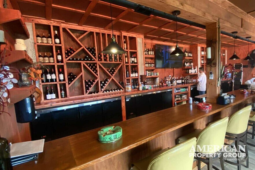More Photos Of 4571 Clark Rd, Sarasota Restaurant For Sale