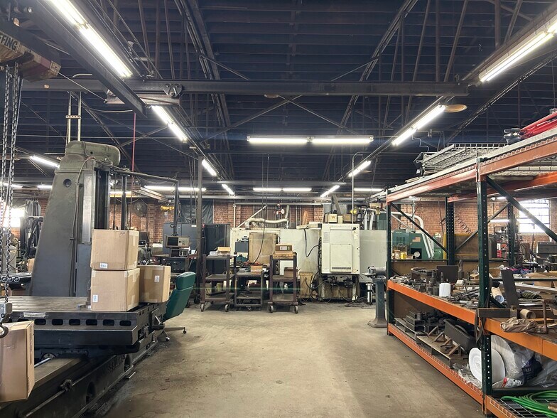 More Photos Of 3123 May St, Charlotte Warehouse For Sale