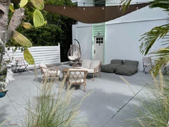 More Photos Of 1064 Broadway, Dunedin Hotel For Sale