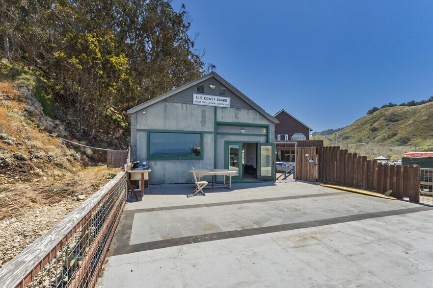 More Photos Of 825 (AKA 45200) Port rd, Point Arena Marina For Sale