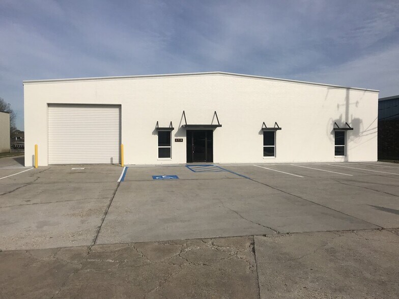 More Photos Of 2718 Ruby St, Gonzales Light Distribution For Sale
