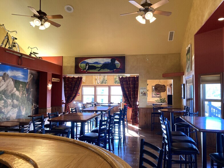 More Photos Of 16940 Pine Valley Rd, Pine Restaurant For Sale