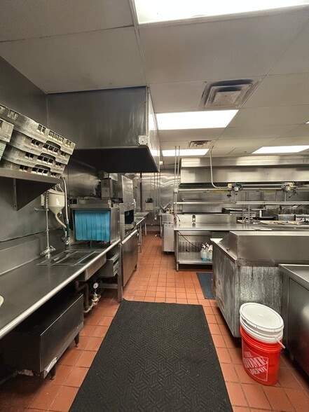 More Photos Of 206 Olde New Jersey Ave, North Wildwood Restaurant For Sale