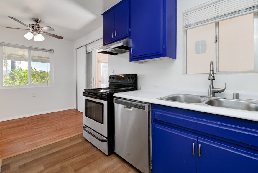 More Photos Of 615-617 Truly Terrace, Vista Apartments For Sale