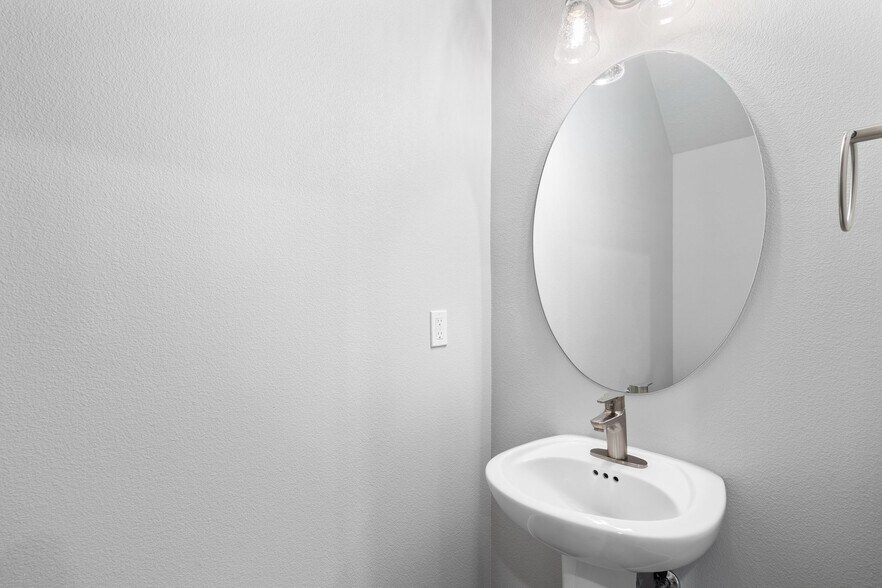 More Photos Of 16306 NE 20th St, Vancouver Multifamily For Sale