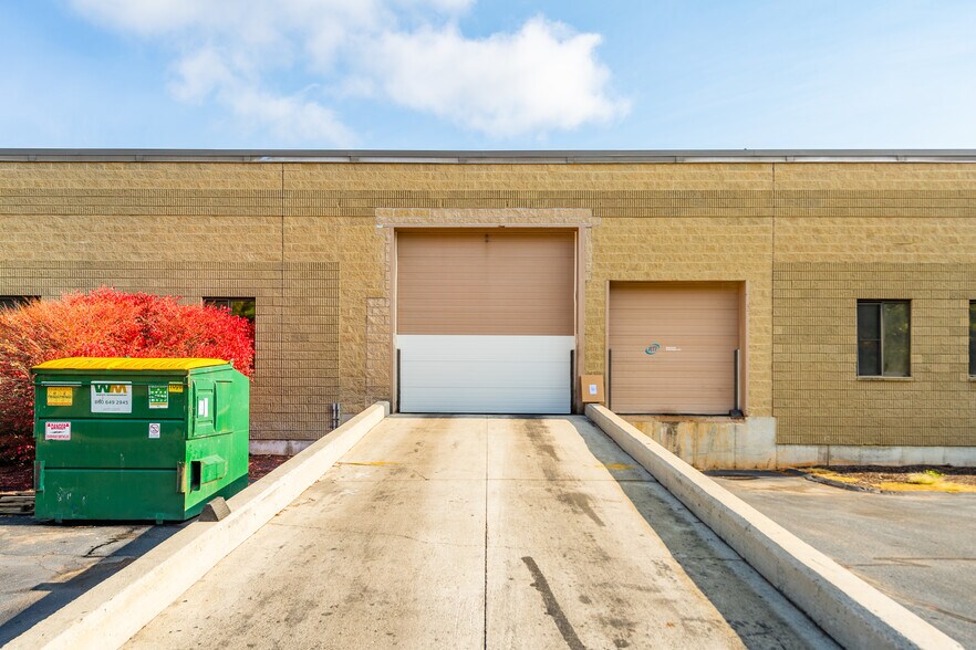 More Photos Of 16 Esquire Rd, North Billerica Research And Development For Lease