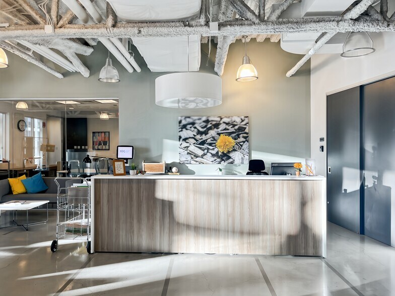 More Photos Of 1 Marina Park Dr, Boston Coworking Space