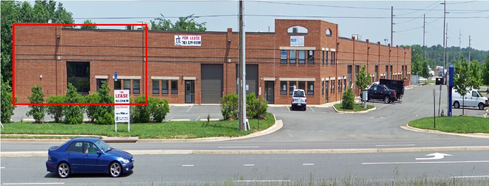 More Photos Of 9821-10488 Godwin Ct, Manassas Warehouse For Lease