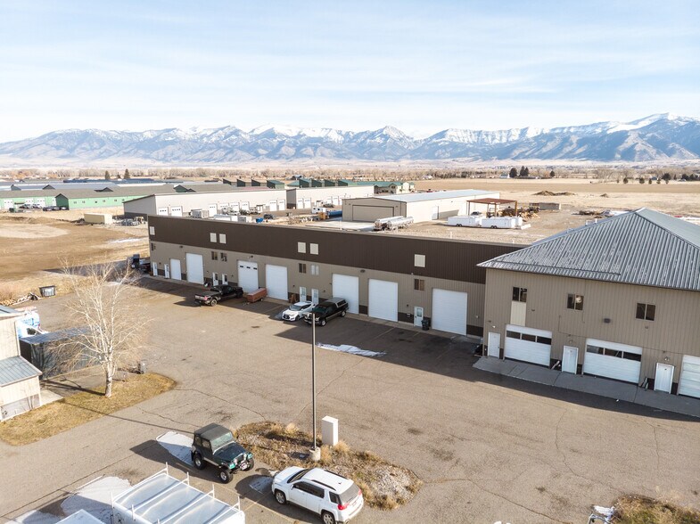 More Photos Of 211 Jetway, Belgrade Industrial For Sale