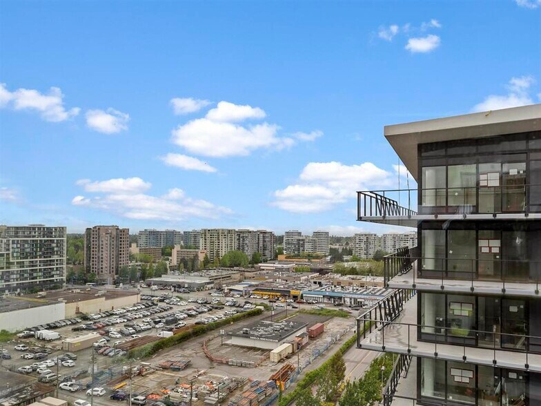 More Photos Of 7977 Lansdowne Rd, Richmond Office For Sale