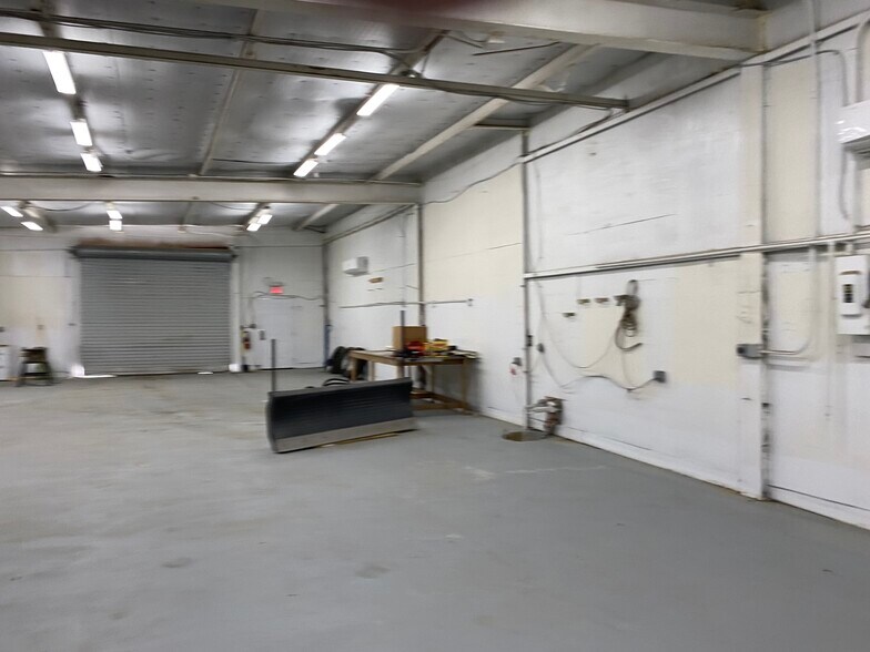 More Photos Of 9049 Industrial Blvd NE, Leland Warehouse For Lease
