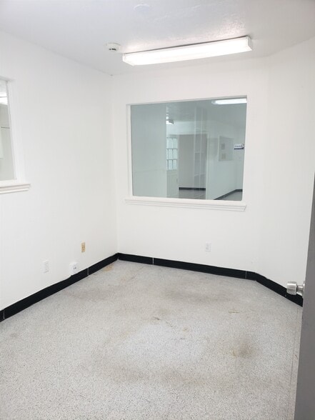 More Photos Of 13233 W Little York Rd, Houston Daycare Center For Lease