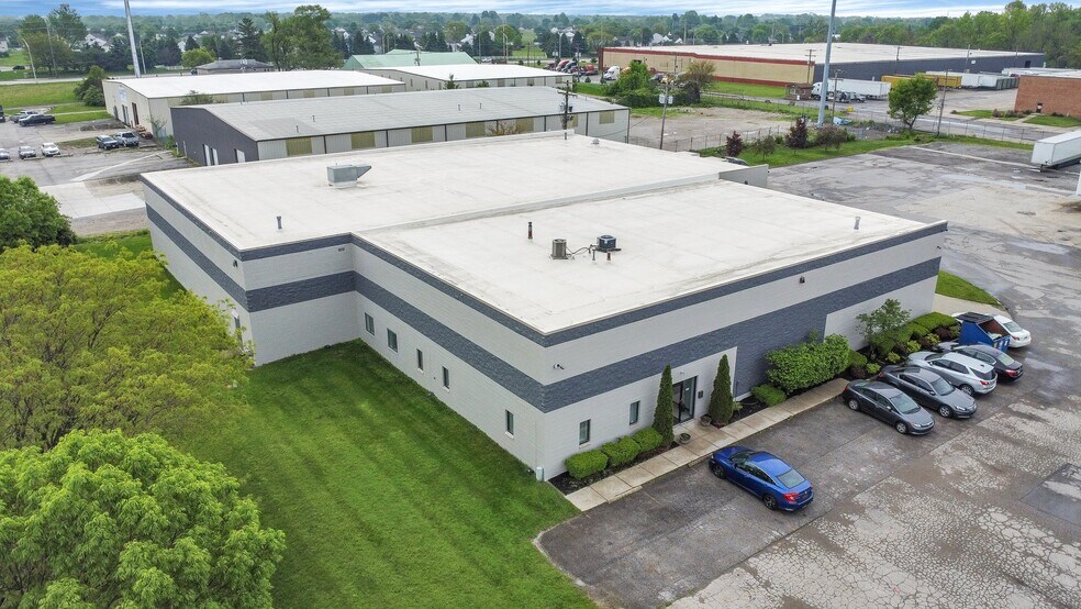 Primary Photo Of 2495 Creekway Dr, Columbus Warehouse For Lease