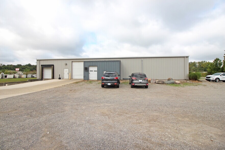 More Photos Of 3691 E 100 S, Pierceton Warehouse For Lease