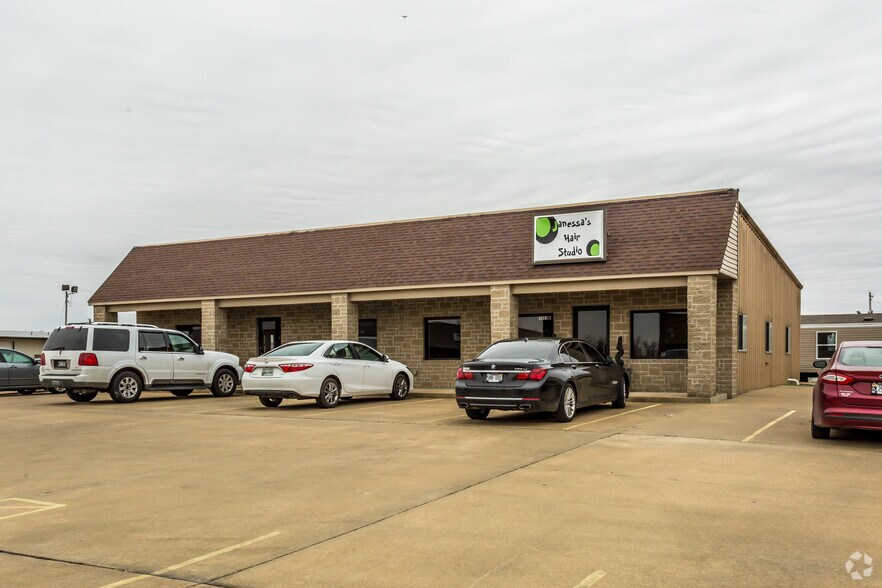 More Photos Of 3013 Turman Dr, Jonesboro Office For Lease